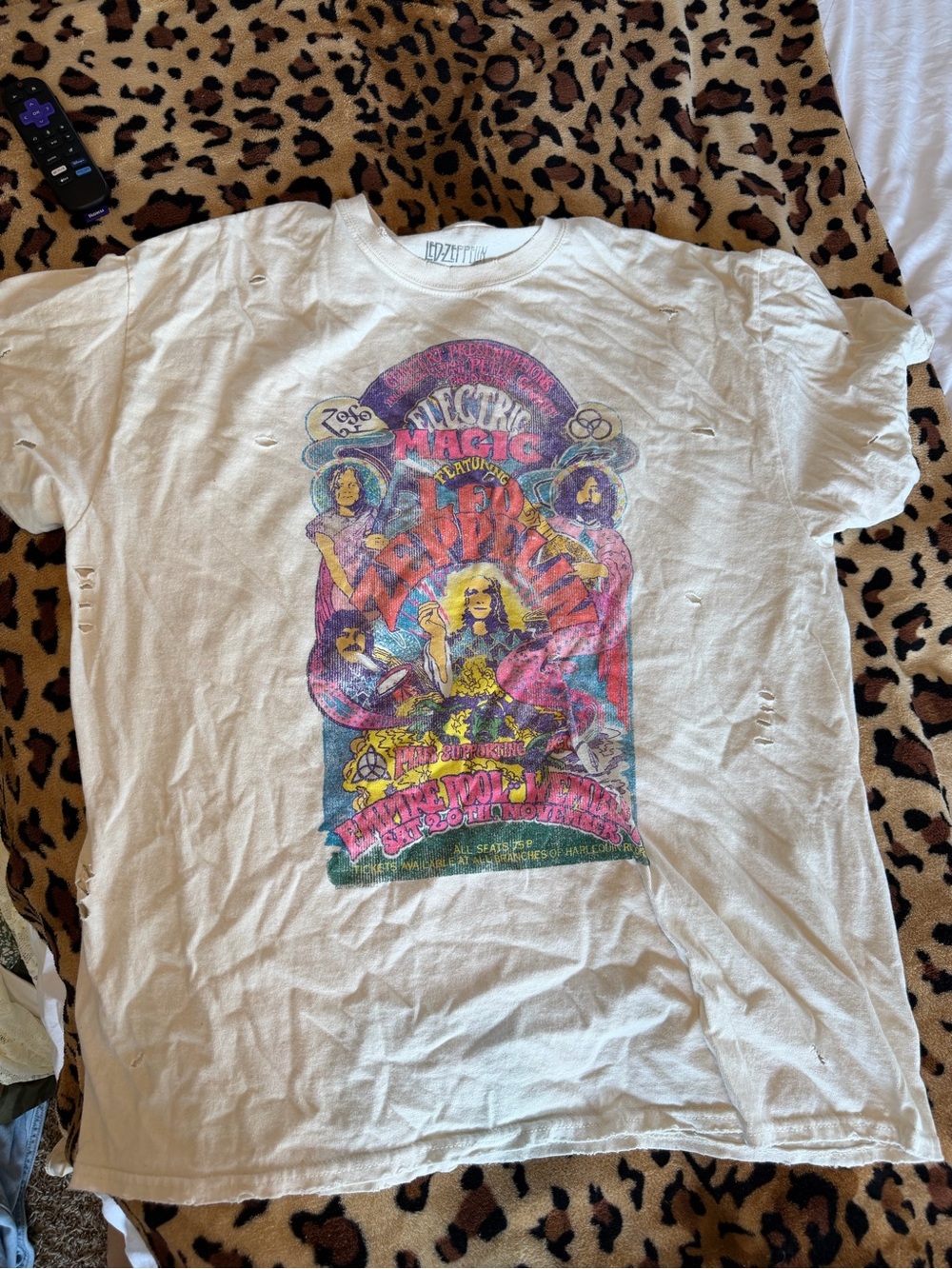 Vintage Graphic Short Sleeve Tee - Cream Electric Magic